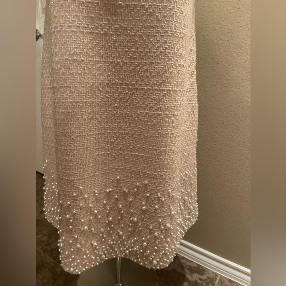 Dress - Picture 9 of 9